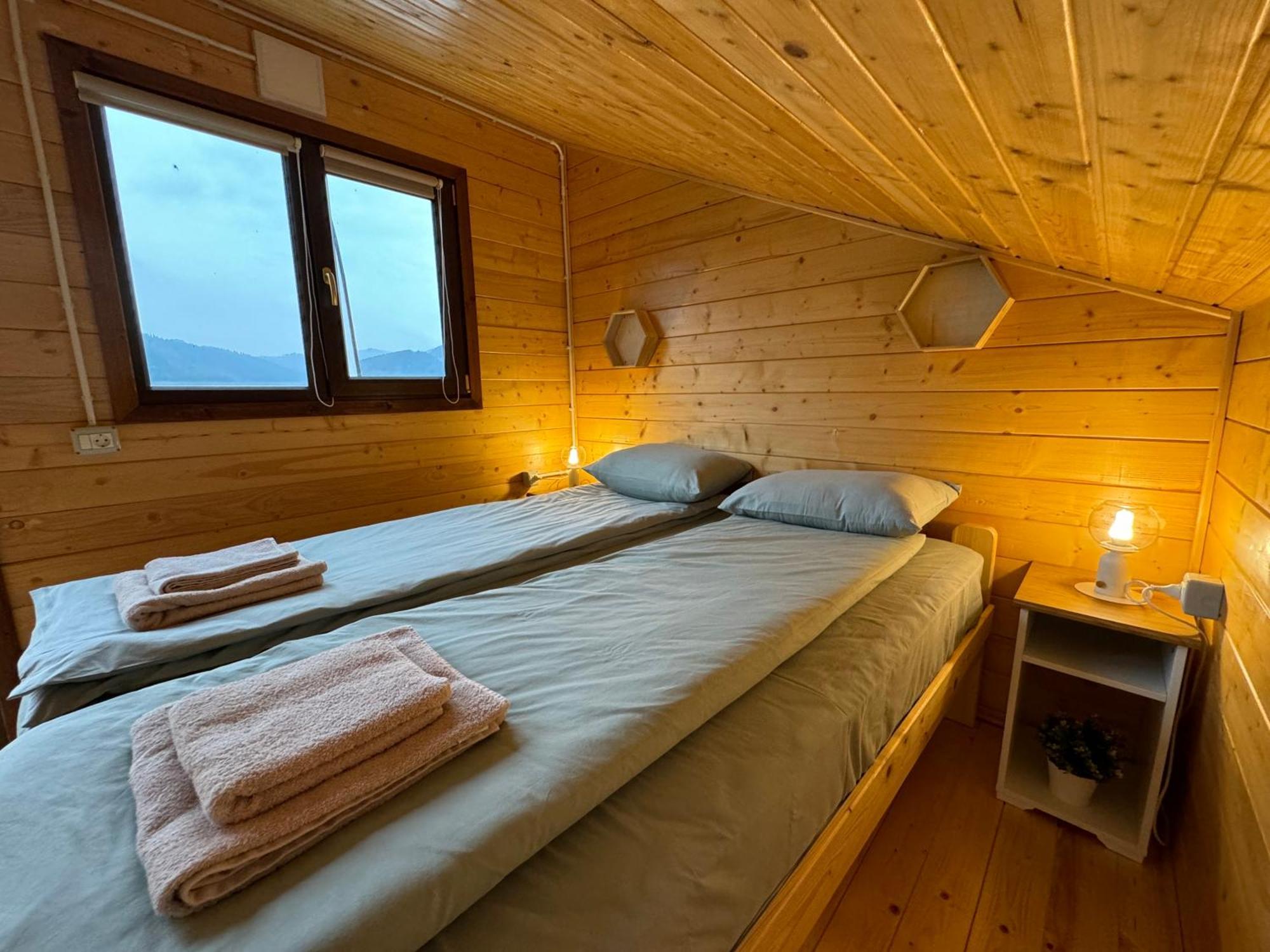 Holiday Bicaz Bungalows On The Lake Eksteriør bilde